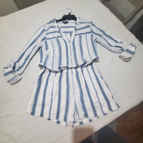 PAIGE Romper - Picture 2 of 8